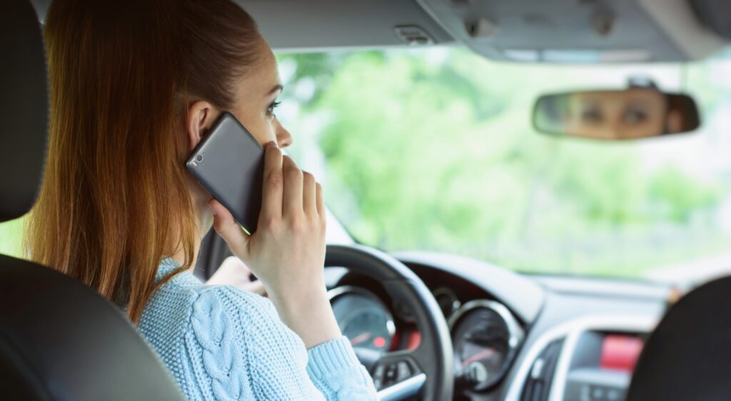 Florida Lawmakers Push Tougher Rules to Keep Drivers Off Their Phones