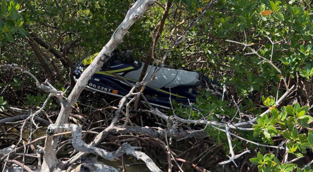 Marco Island Police Respond to Vessel Crash Near Neal Key; FWC Investigating